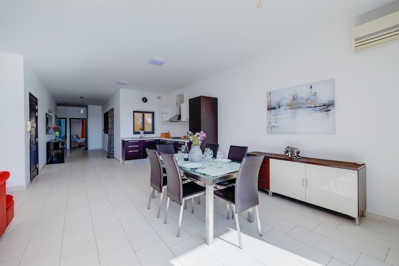 Marvellous Apartment With Valletta And Harbour Views Sliema Exterior photo