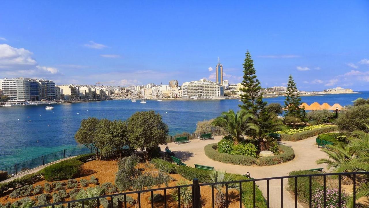 Marvellous Apartment With Valletta And Harbour Views Sliema Exterior photo